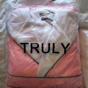 TRULY Bathrobe